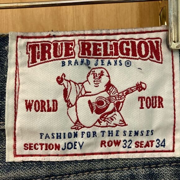 TRUE RELIGION Joey Distressed Wiskering Jeans w/ Embroidered Back Pocket Sz 32 - Picture 13 of 16